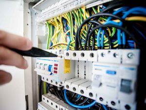 Entreprise électricté Madagascar courant fort ELECGI